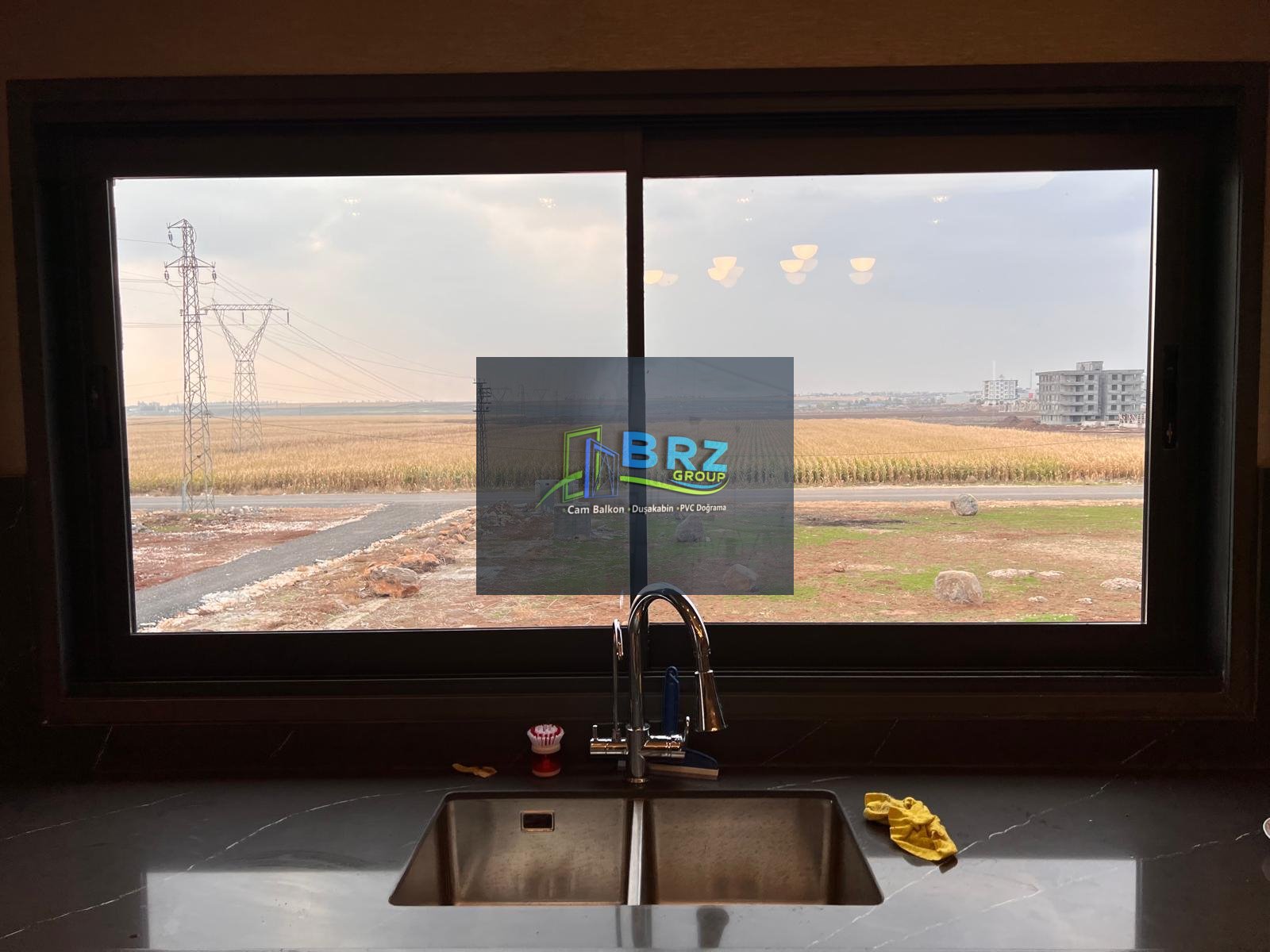 sanliurfa-bzr-group-cam-balkon-dusakabin-pvc-sistemleri-11